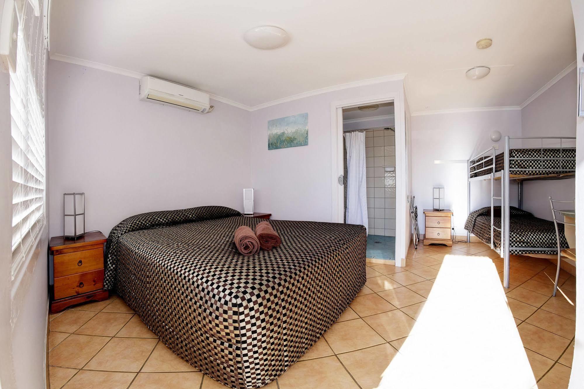 Bali Hi Motel Tuncurry Eksteriør billede